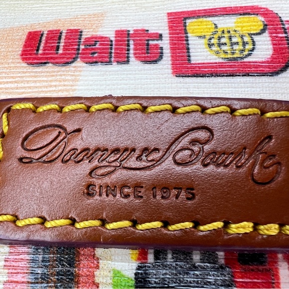 Disney Dooney & Bourke Retro Mini Barrel Crossbody Purse Bag WDW Magic Kingdom - Picture 2 of 14